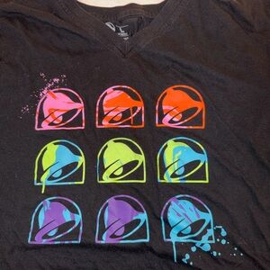 Taco Bell Employee V-Neck Black T-Shirt Women's Large Restaurant Logo Fast Food